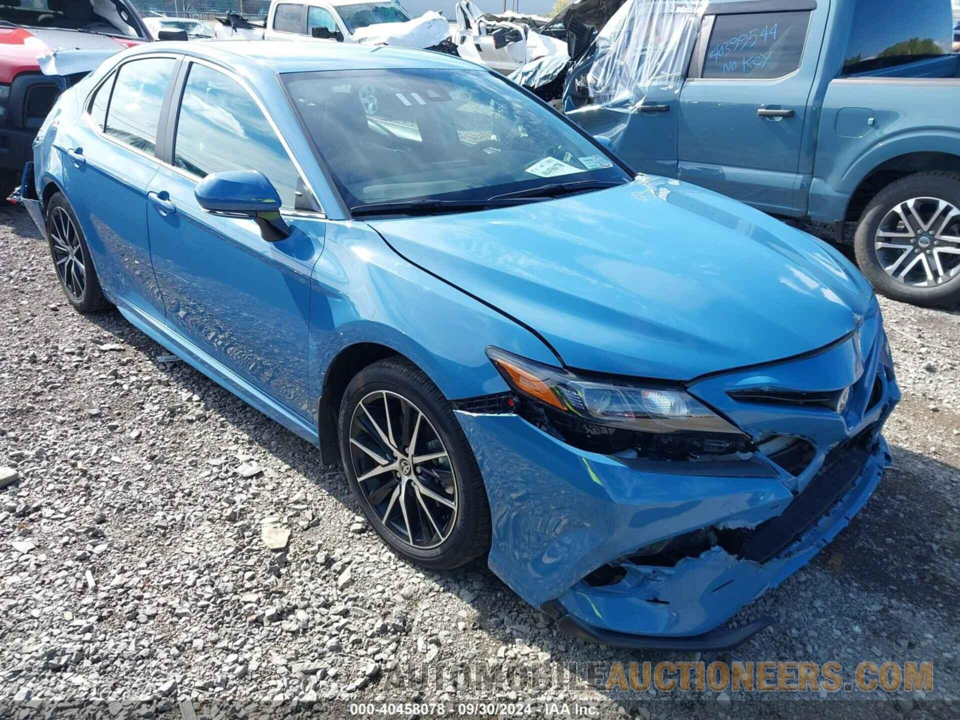 4T1G31AK8RU070049 TOYOTA CAMRY HYBRID 2024