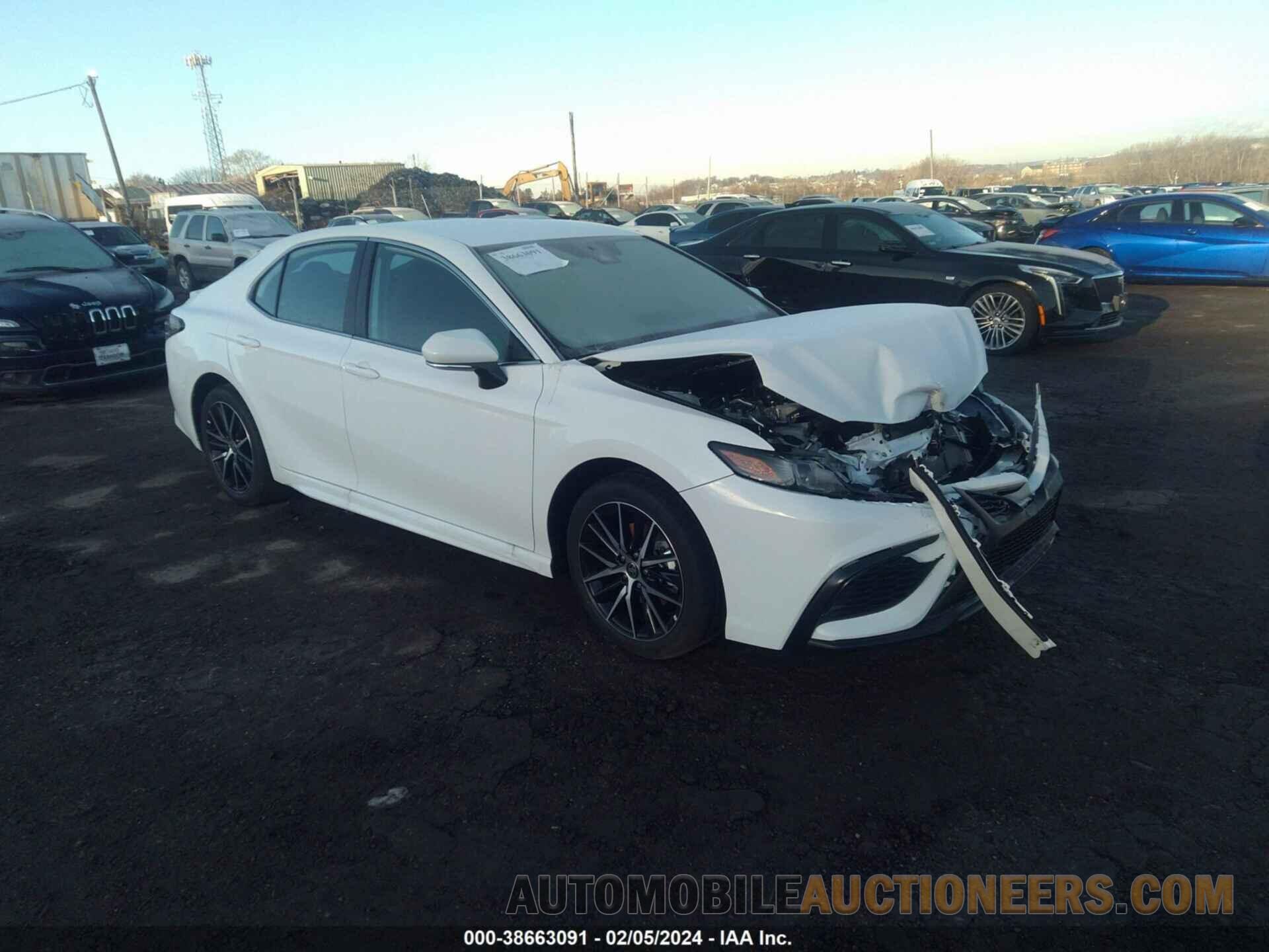 4T1G31AKXRU074894 TOYOTA CAMRY HYBRID 2024