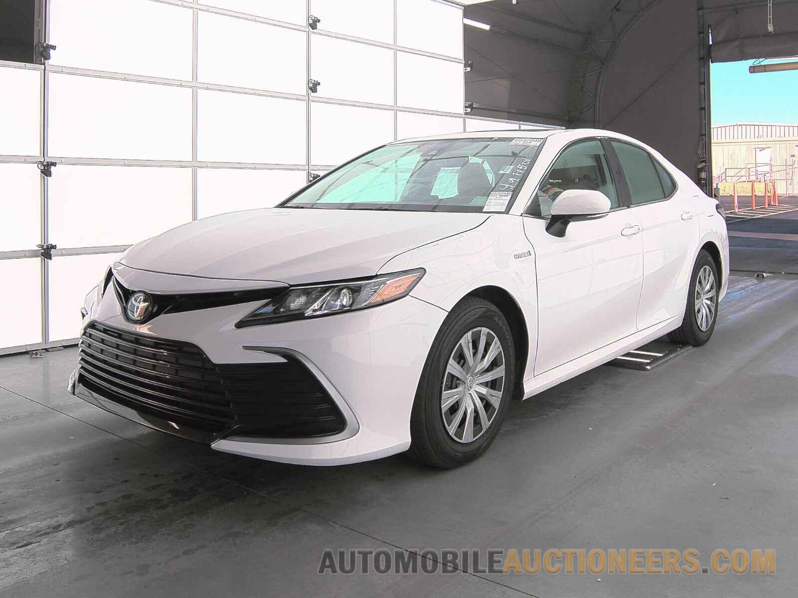 4T1H31AK5MU027396 Toyota Camry Hybrid 2021