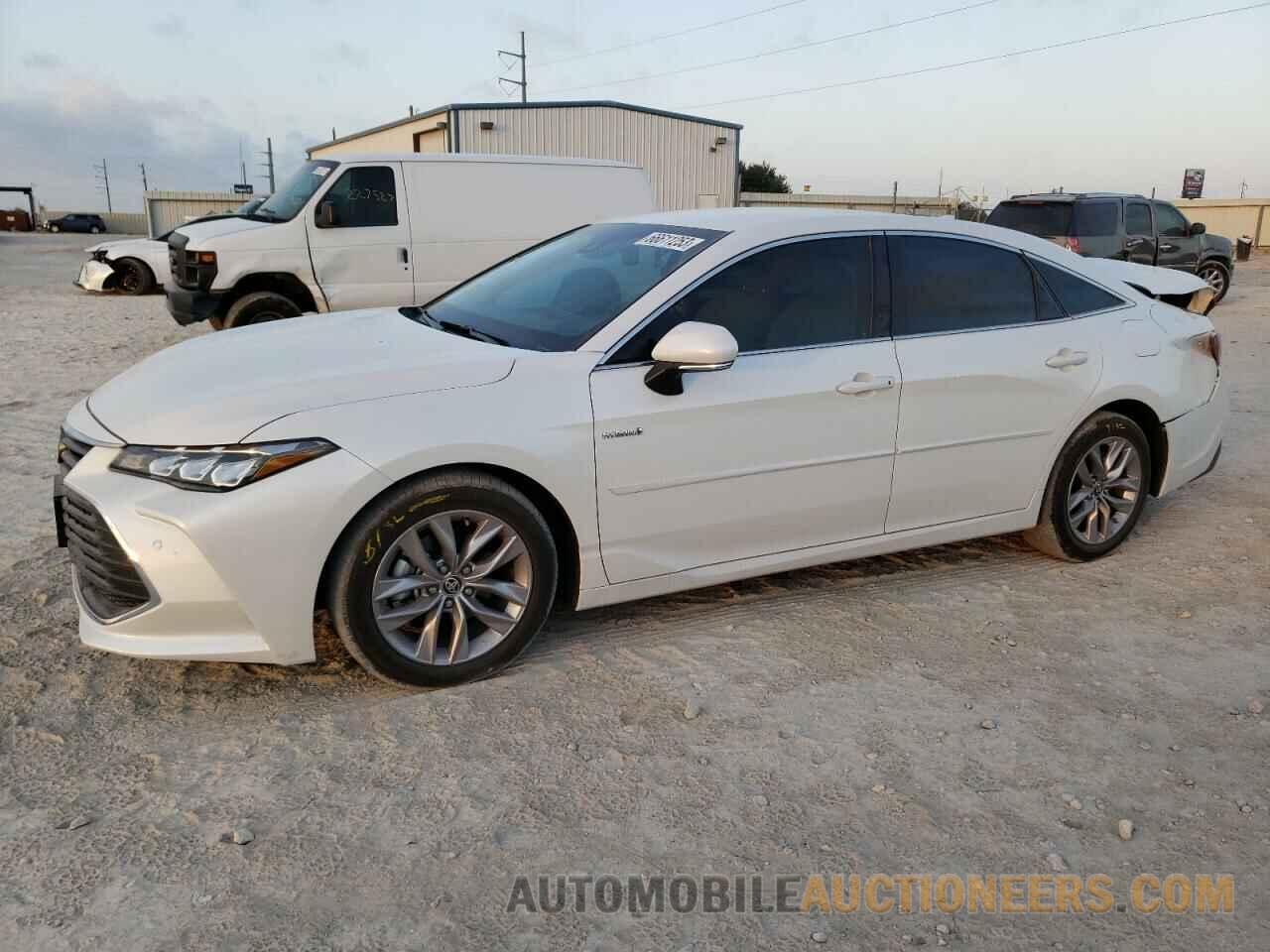 4T1J21FB2LU018702 TOYOTA AVALON 2020