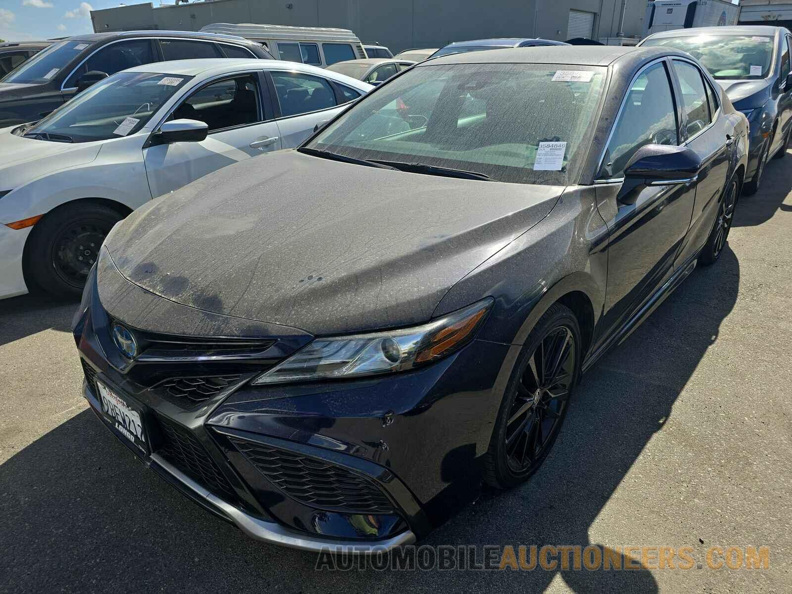 4T1K31AK2NU039402 Toyota Camry Hybrid 2022