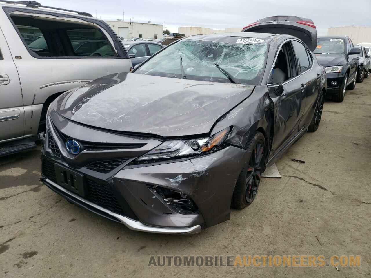 4T1K31AK6NU591629 TOYOTA CAMRY 2022