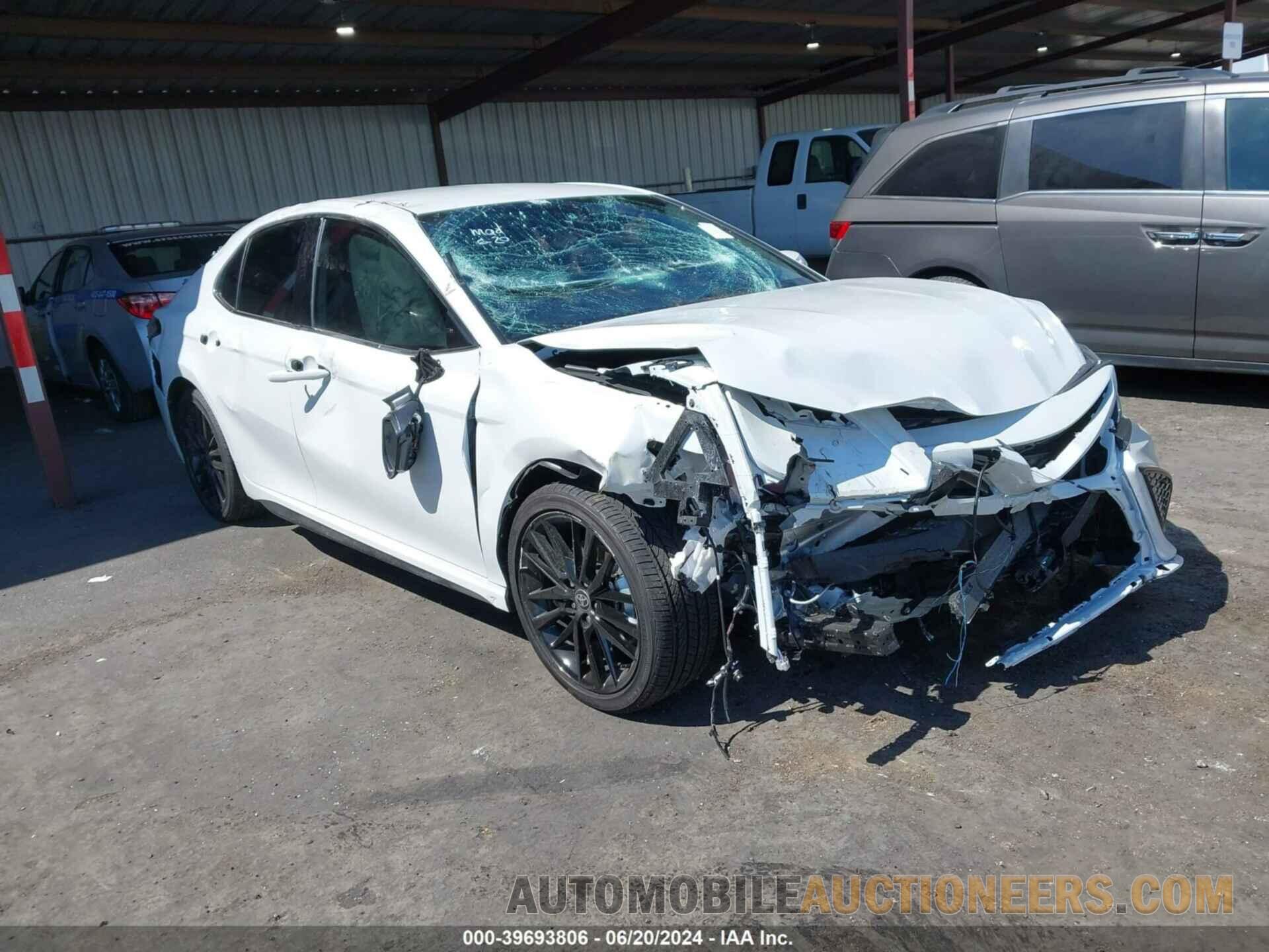 4T1K31AK7RU631349 TOYOTA CAMRY HYBRID 2024