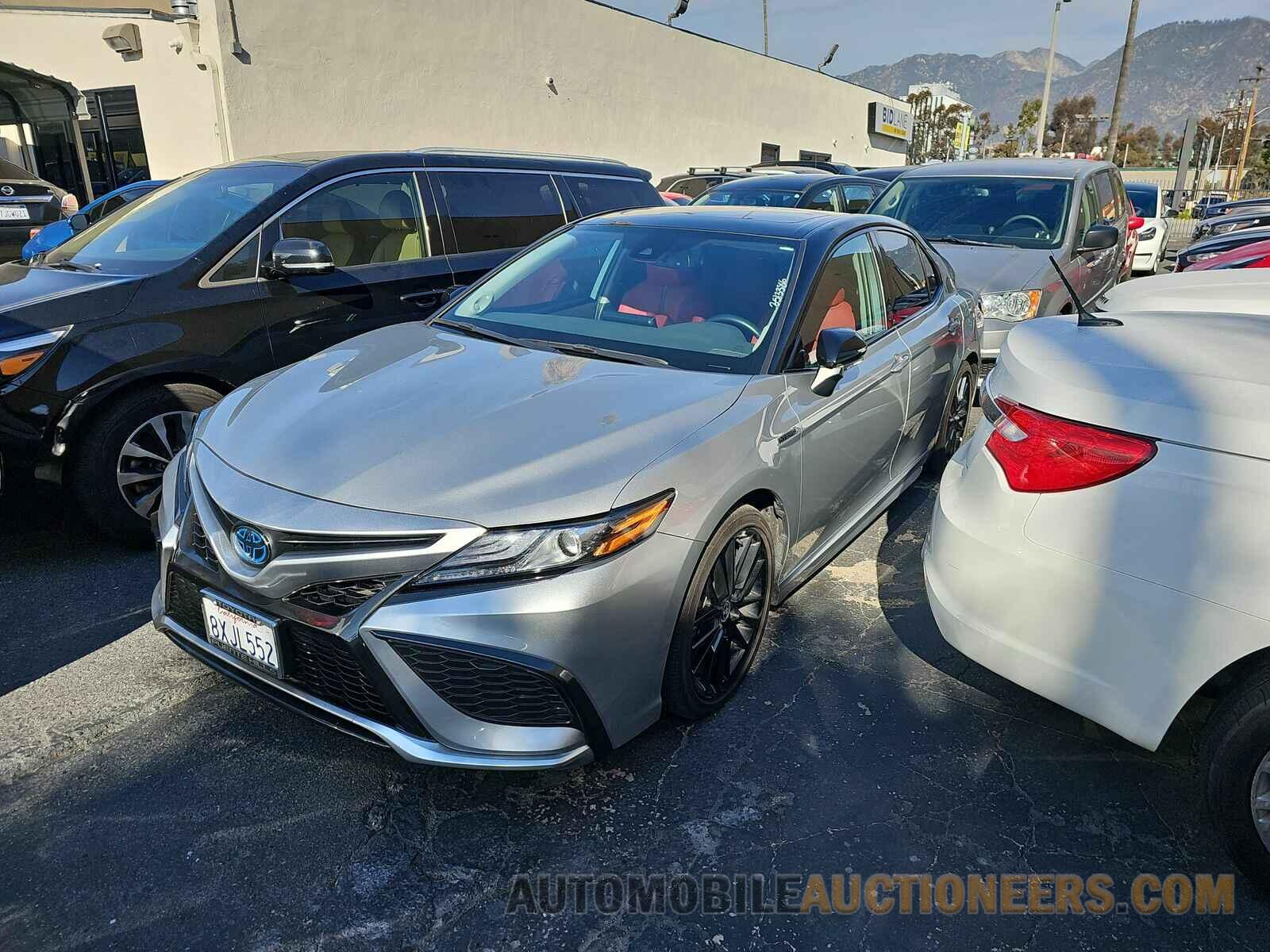 4T1K31AKXMU029814 Toyota Camry Hybrid 2021