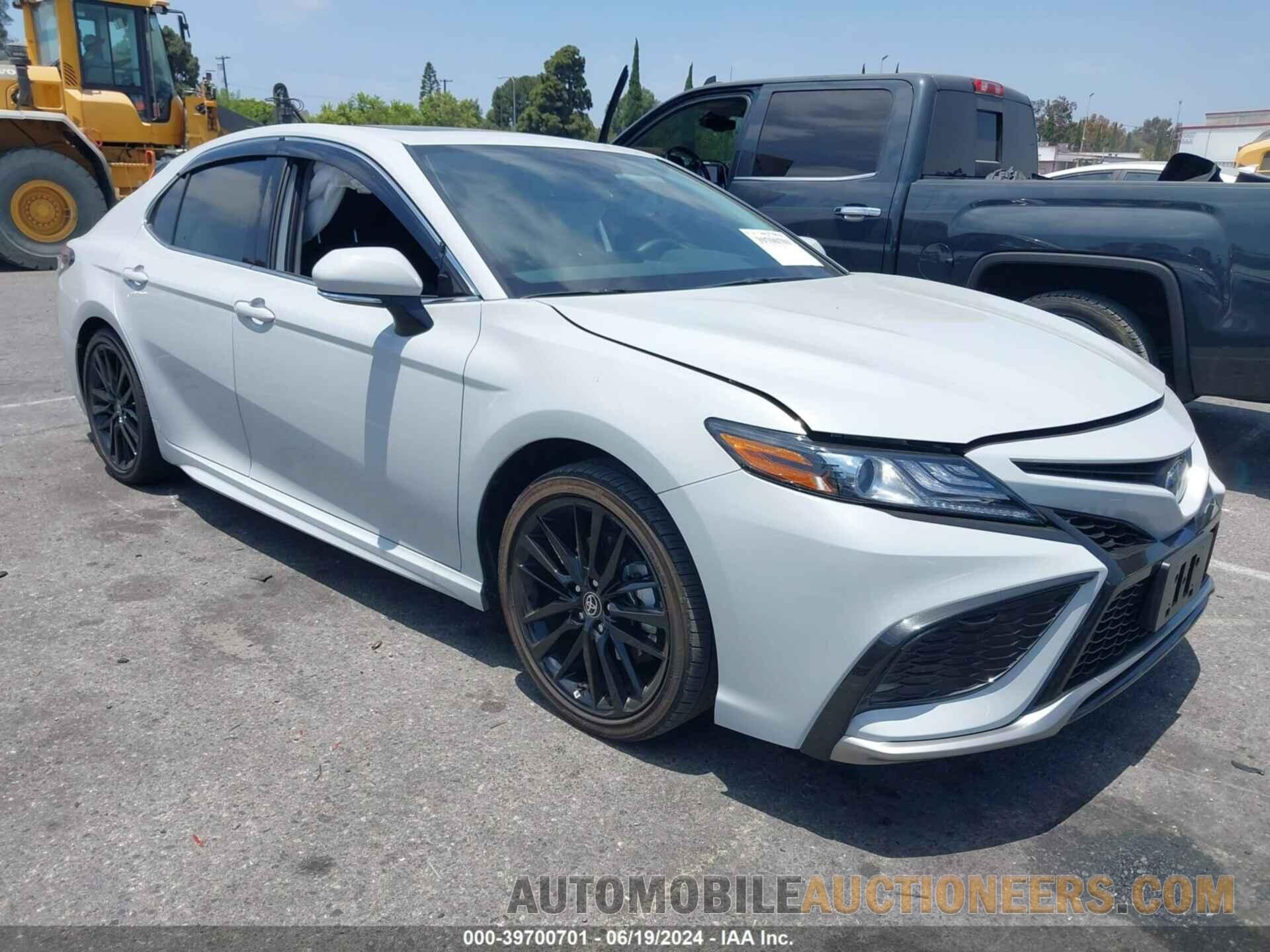 4T1K31AKXRU074162 TOYOTA CAMRY HYBRID 2024