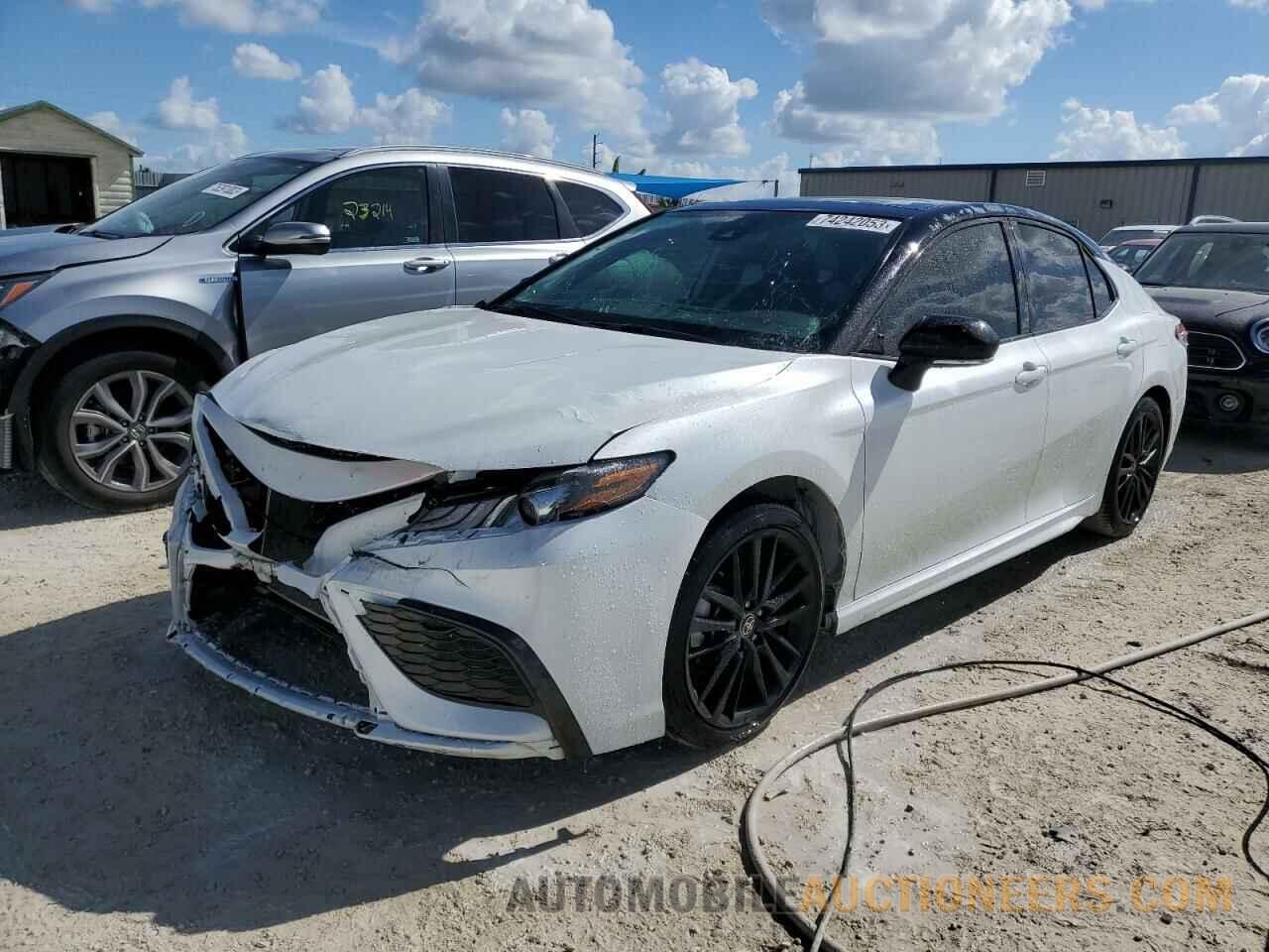 4T1K61AK1MU467757 TOYOTA CAMRY 2021