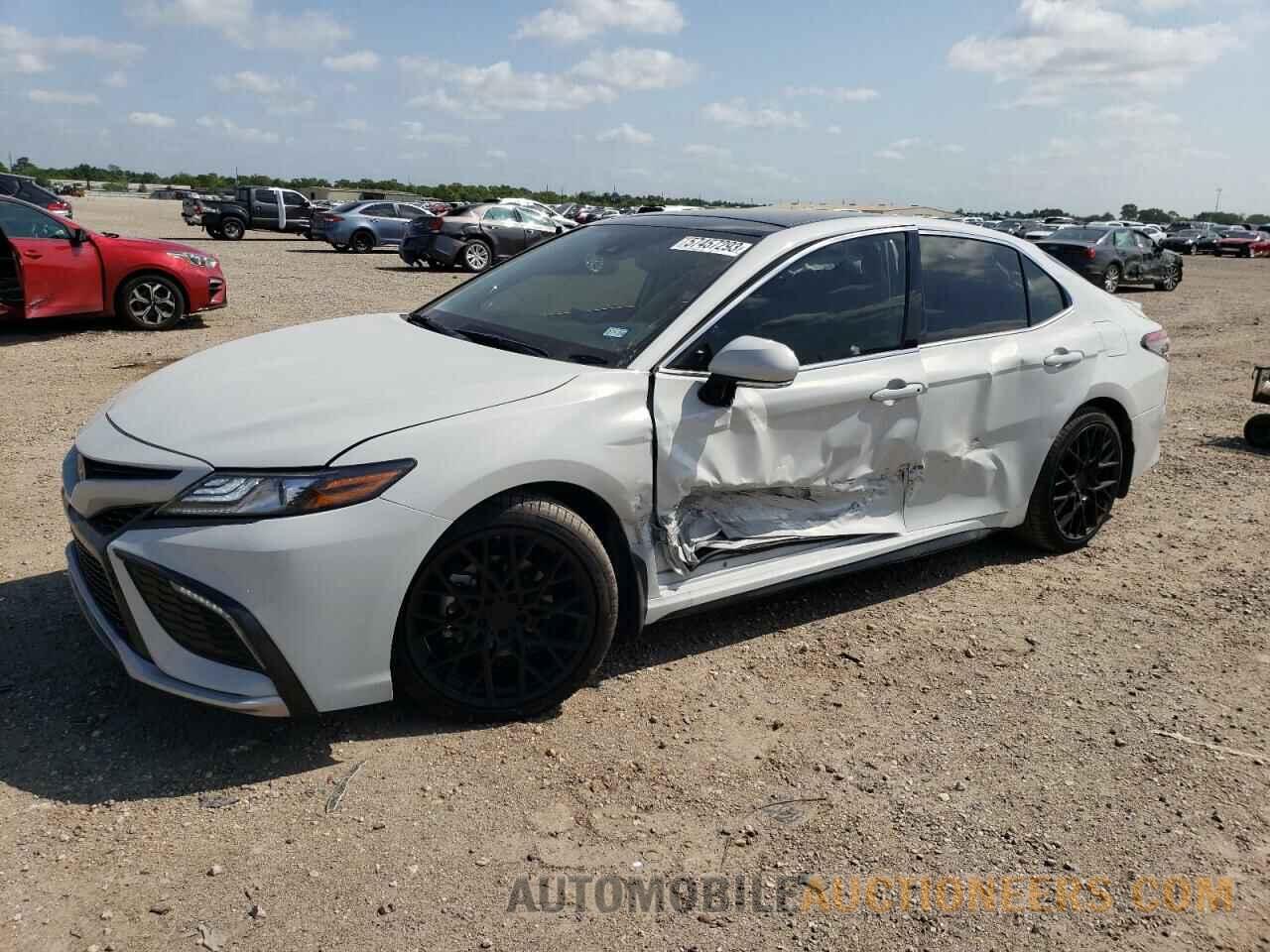 4T1K61AK1NU068896 TOYOTA CAMRY 2022