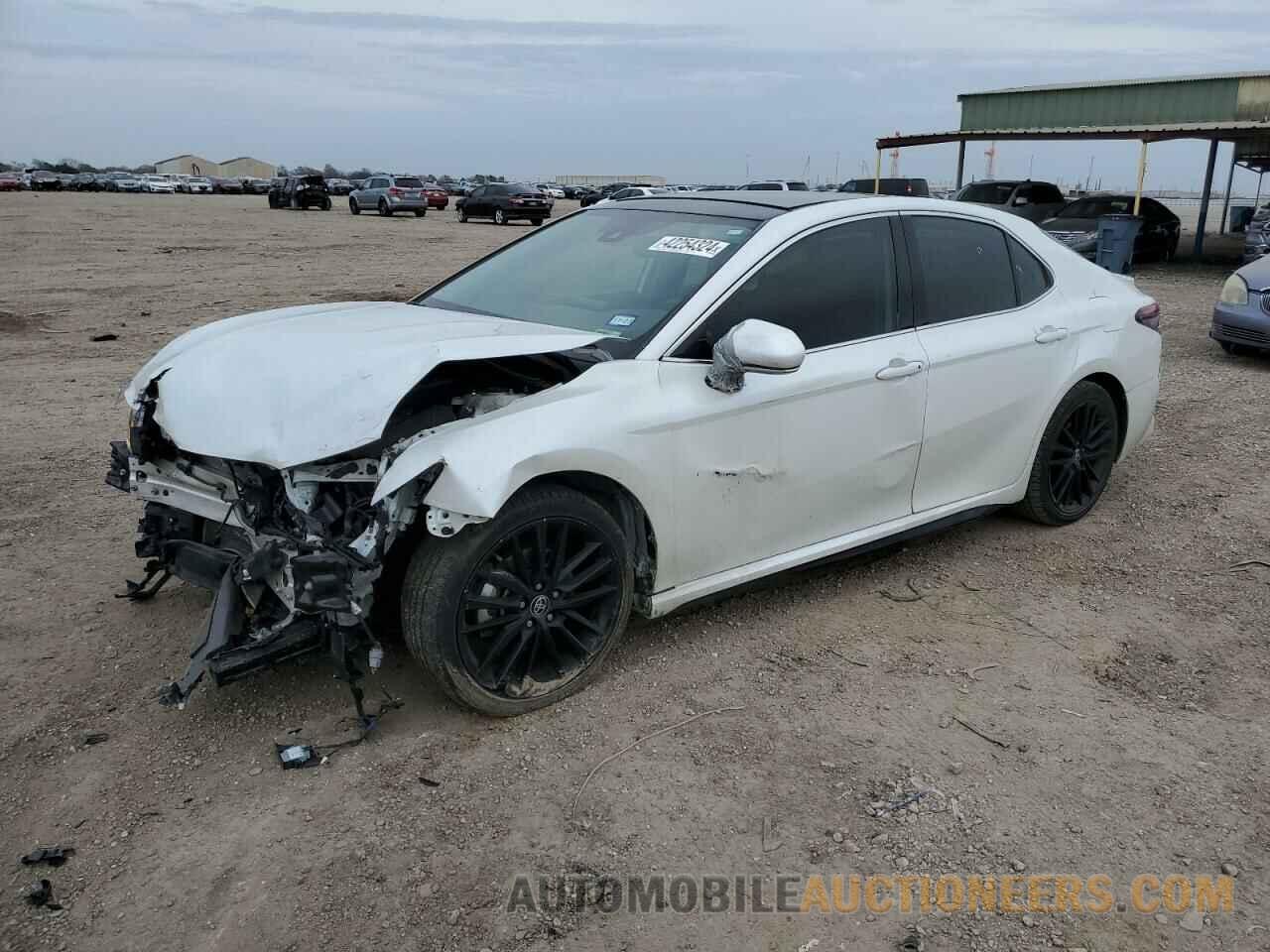 4T1K61AK2MU406076 TOYOTA CAMRY 2021