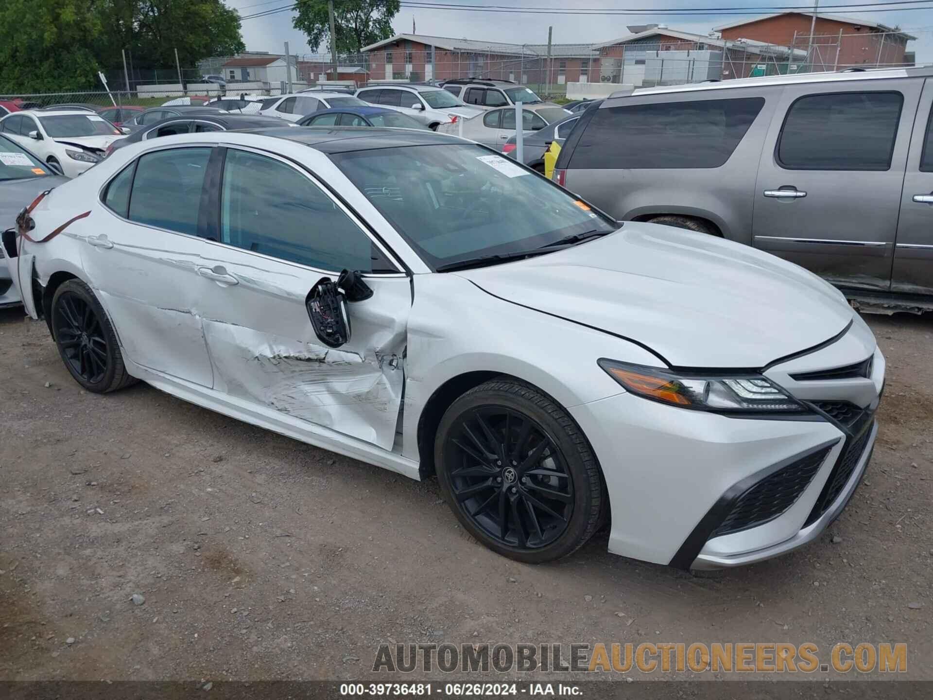 4T1K61AK2MU561758 TOYOTA CAMRY 2021