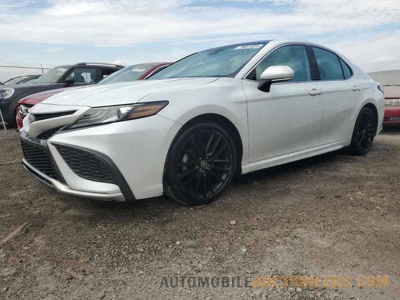 4T1K61AK3MU410850 TOYOTA CAMRY 2021