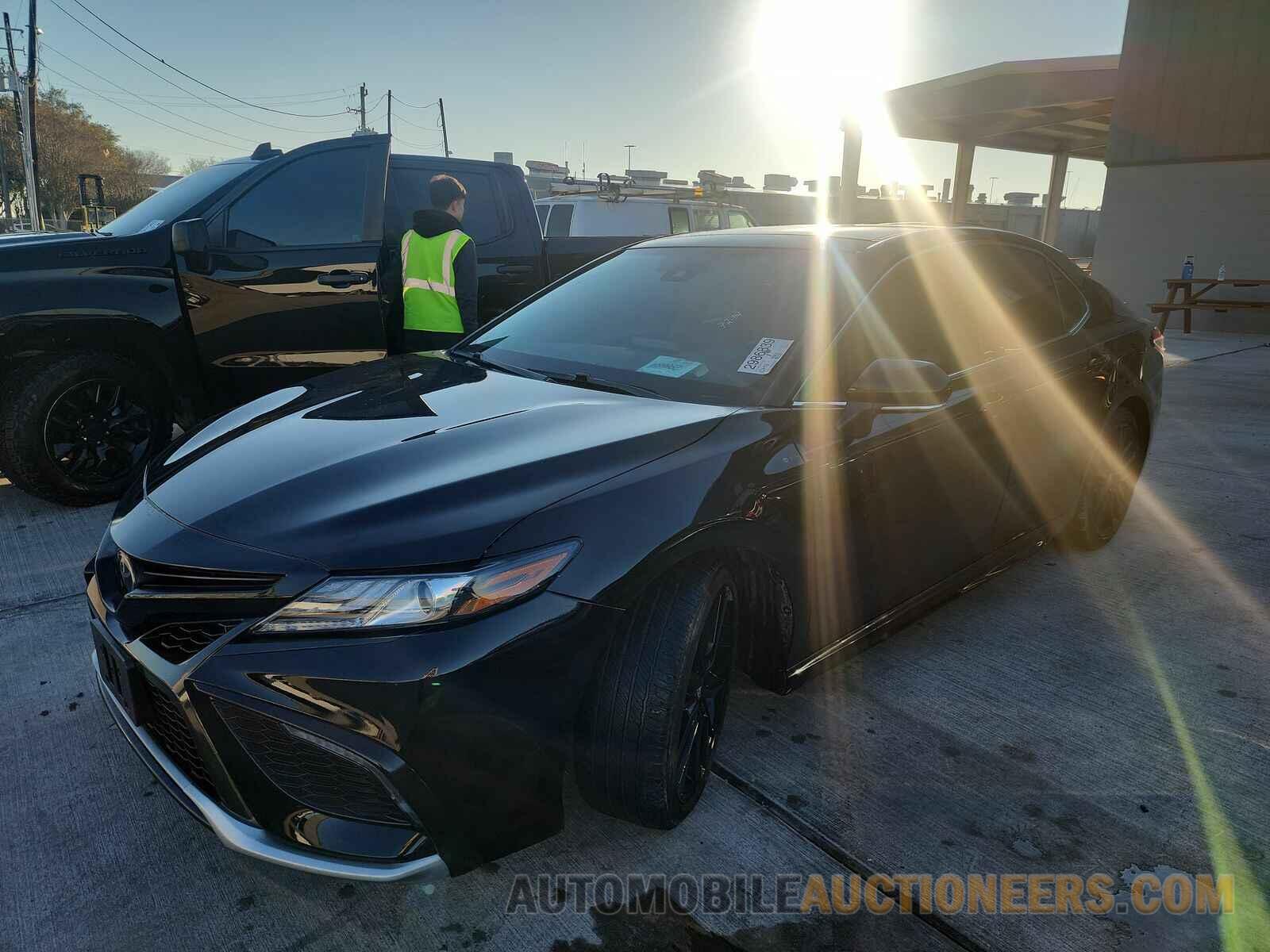 4T1K61AK6NU022769 Toyota Camry 2022