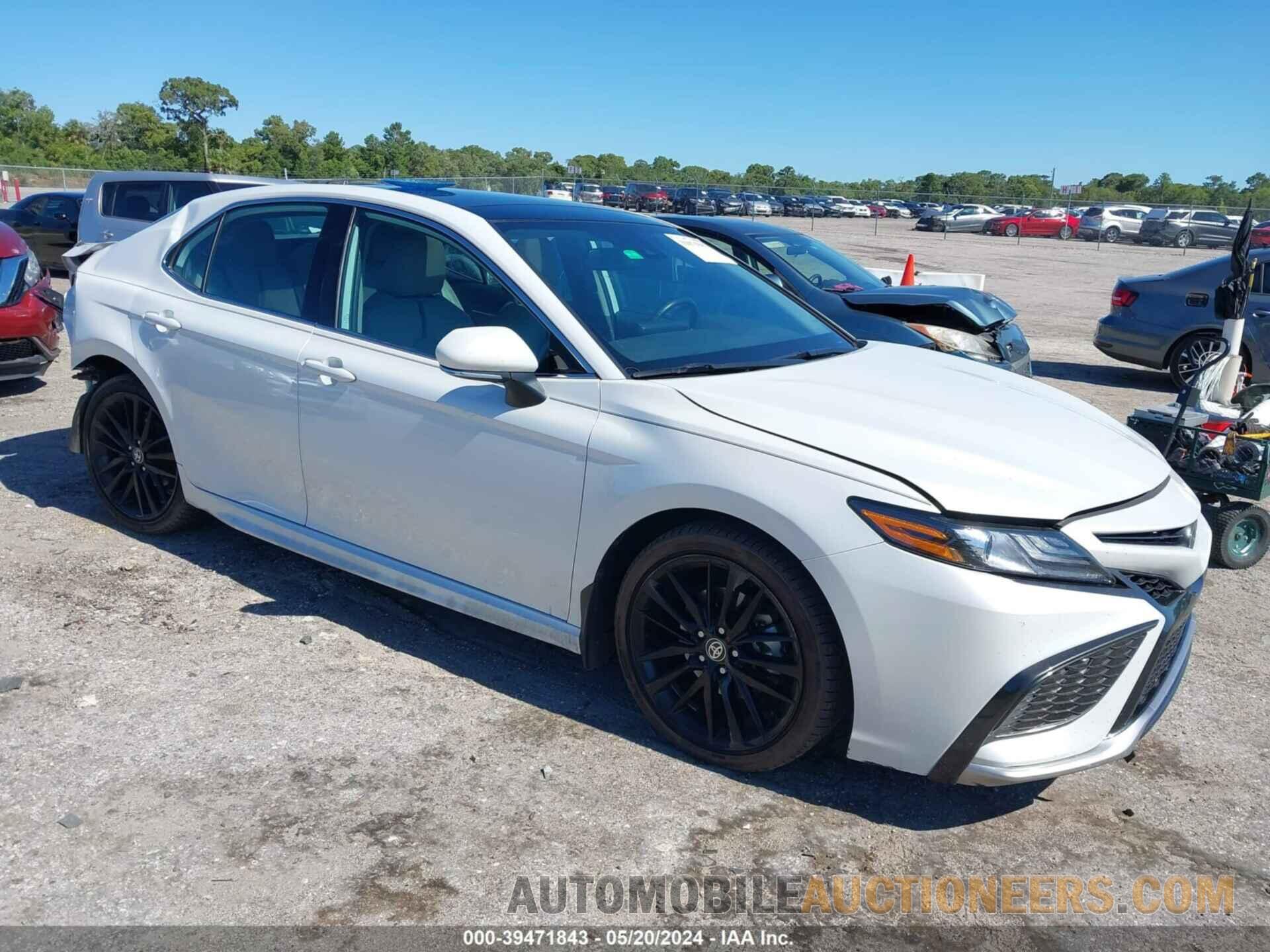 4T1K61AK8MU526657 TOYOTA CAMRY 2021