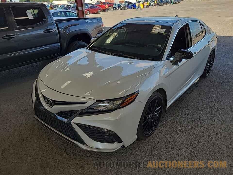 4T1K61AK8MU614947 Toyota Camry 2021