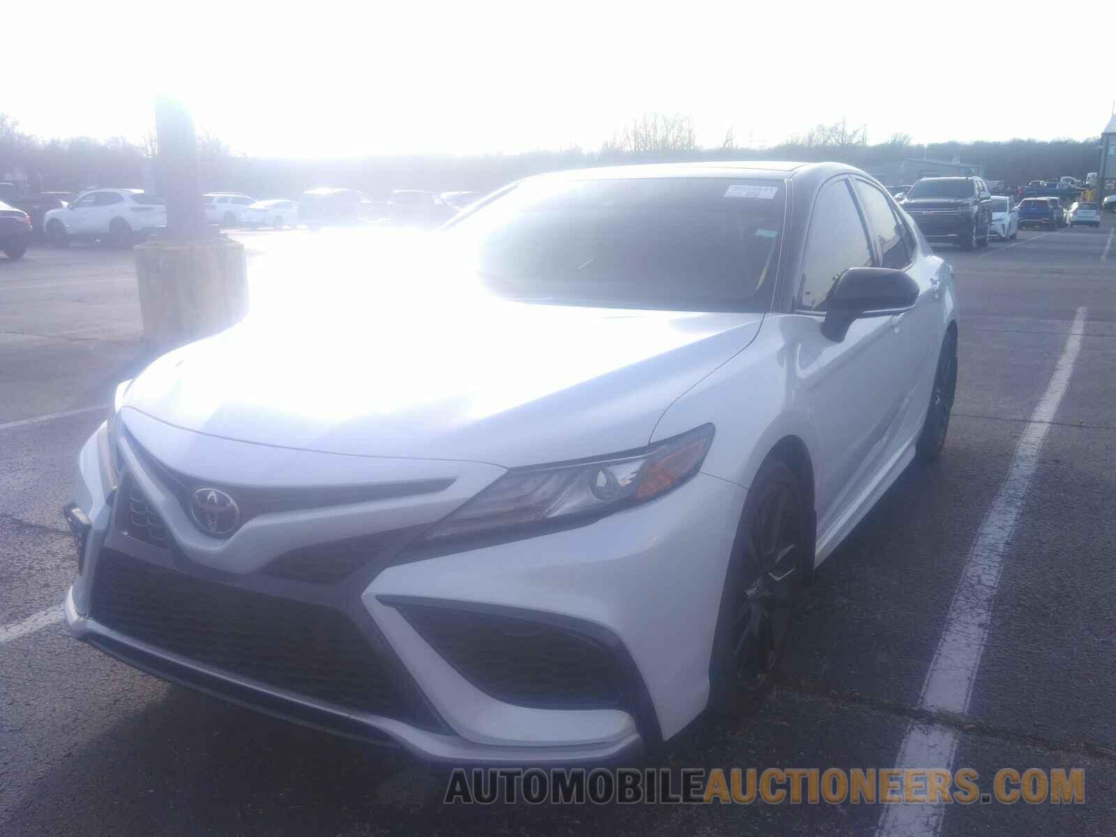 4T1K61AK9MU450804 Toyota Camry 2021