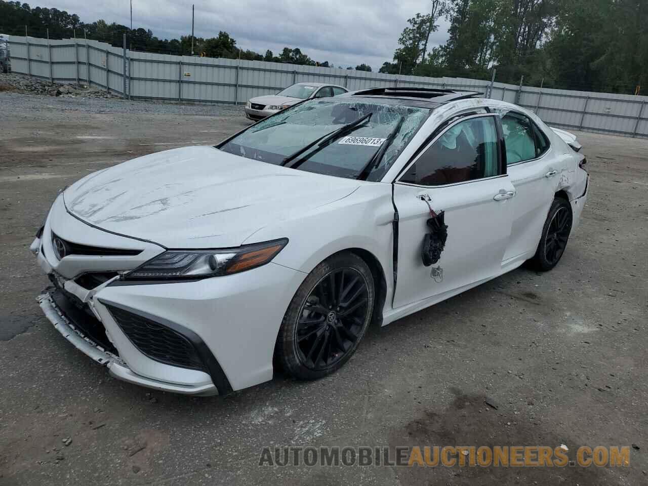 4T1K61AKXMU424275 TOYOTA CAMRY 2021