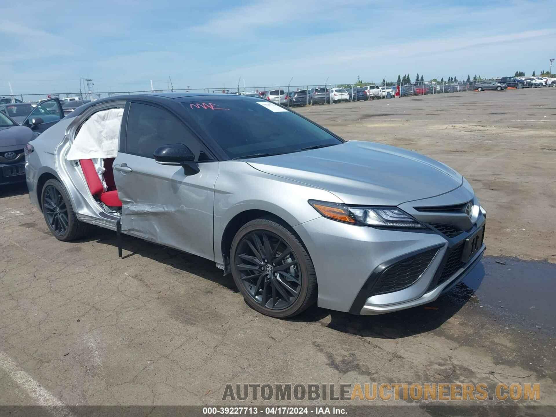 4T1K61AKXRU227307 TOYOTA CAMRY 2024