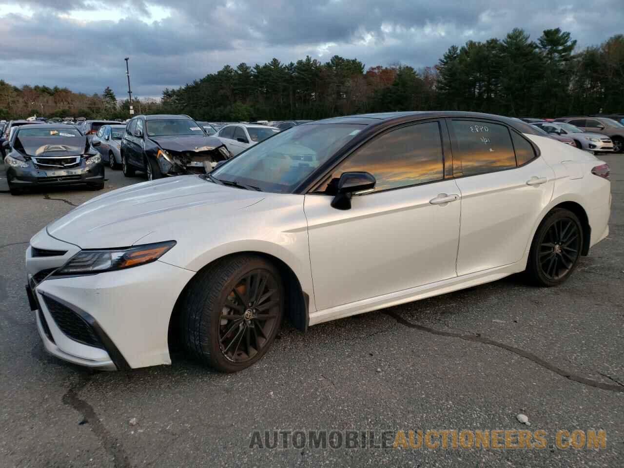 4T1K61BK3MU044645 TOYOTA CAMRY 2021