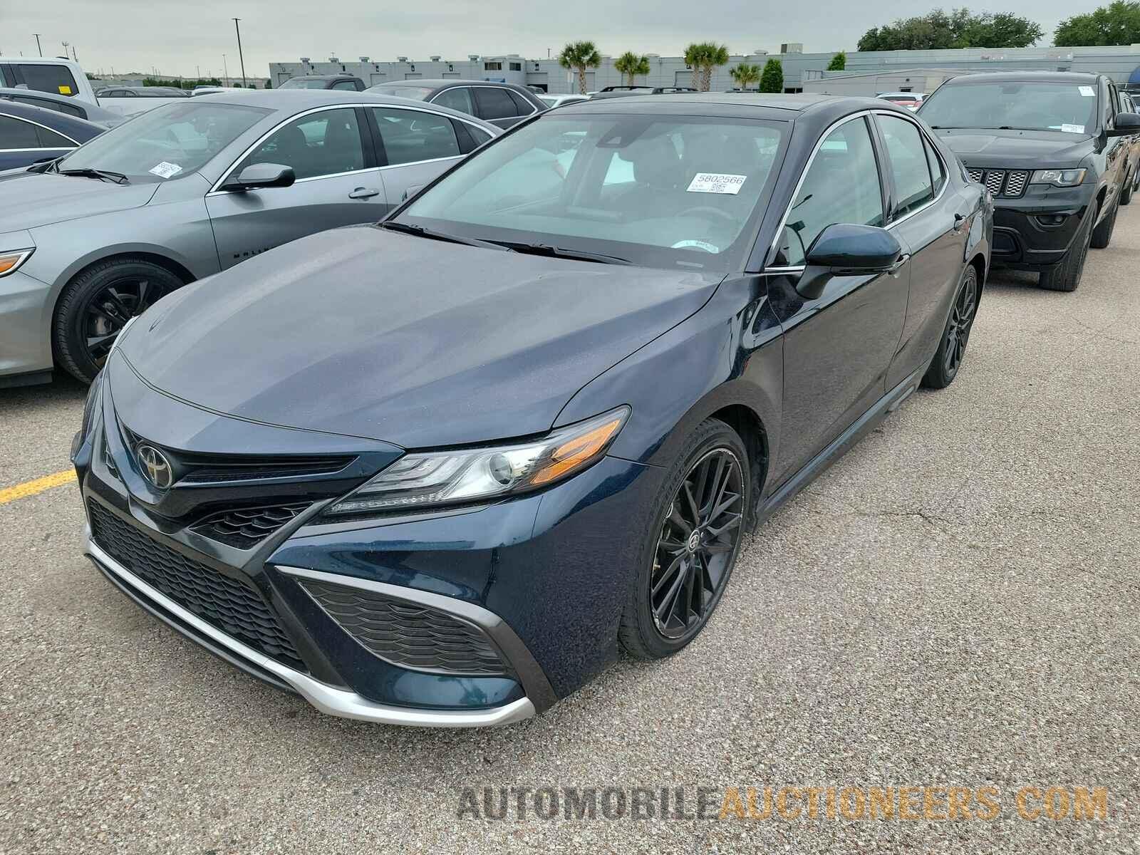 4T1K61BK6MU021568 Toyota Camry 2021