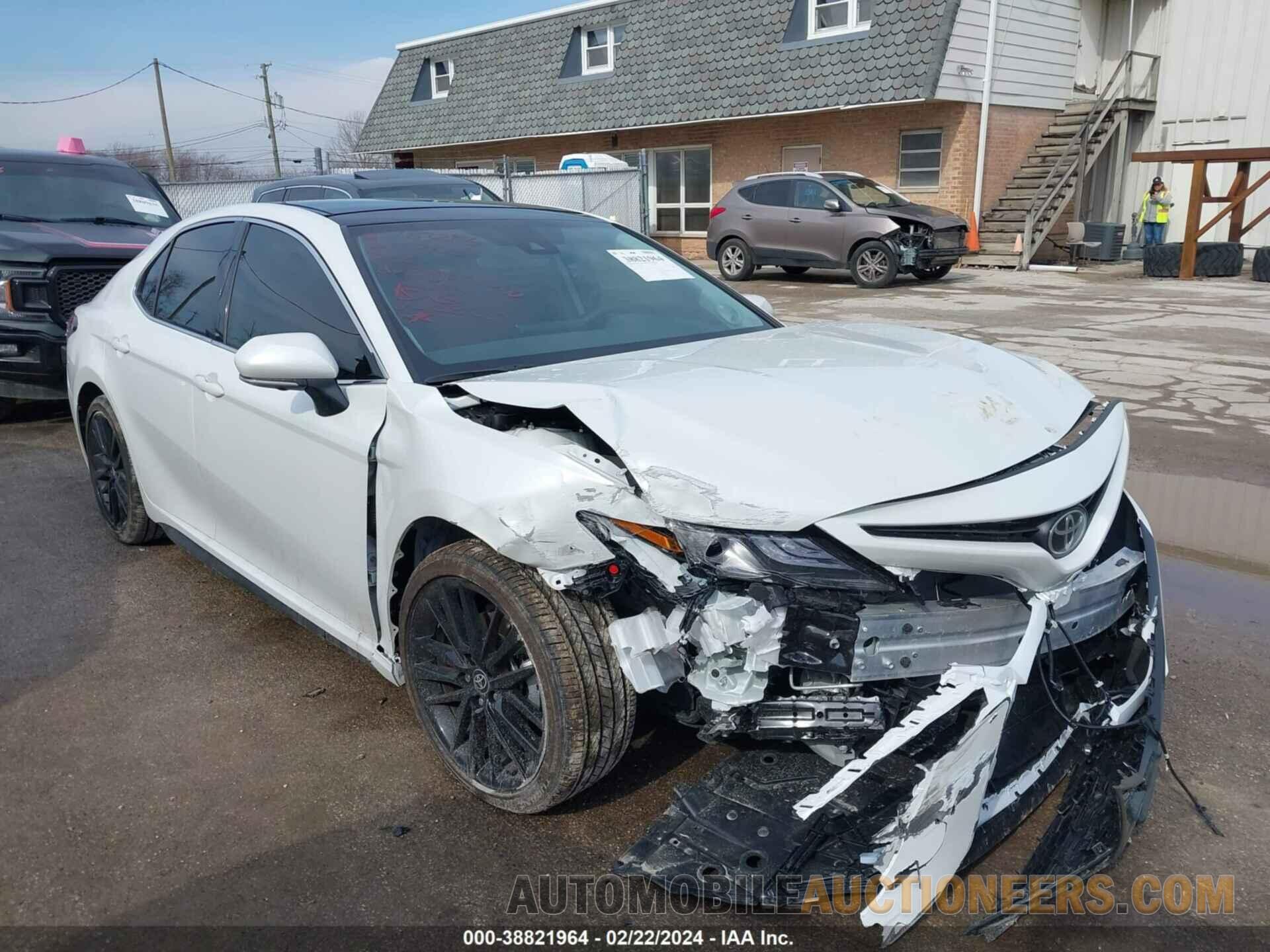 4T1K61BK7RU112825 TOYOTA CAMRY 2024