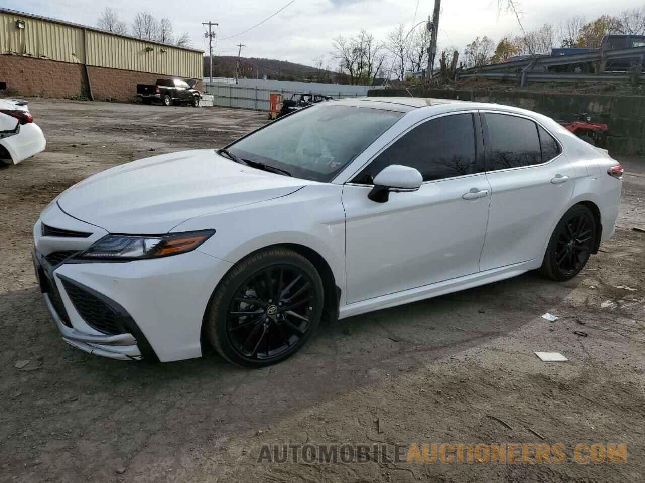 4T1K61BKXRU109935 TOYOTA CAMRY 2024