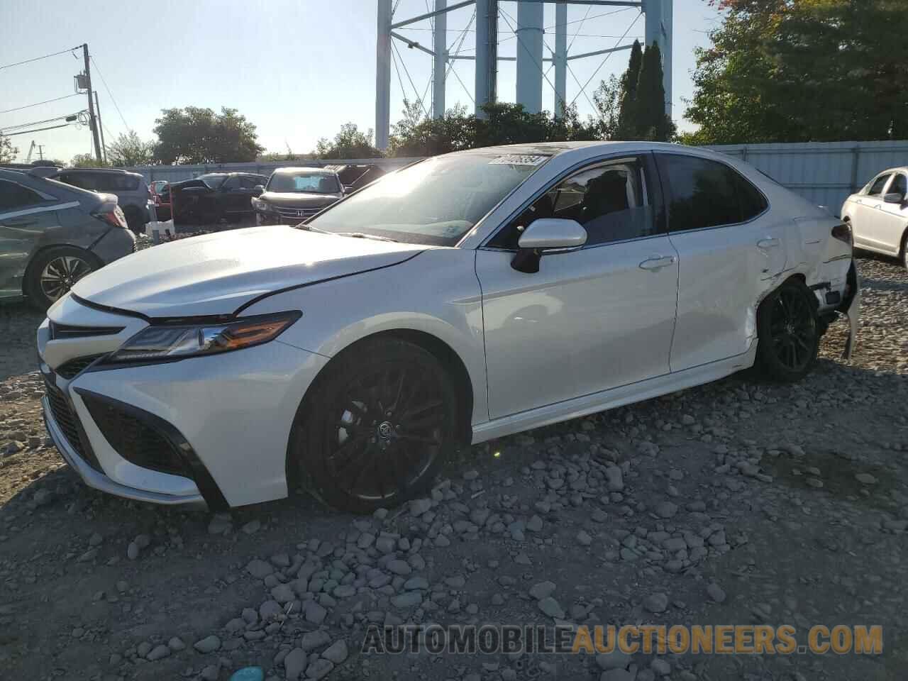 4T1K61BKXRU121809 TOYOTA CAMRY 2024