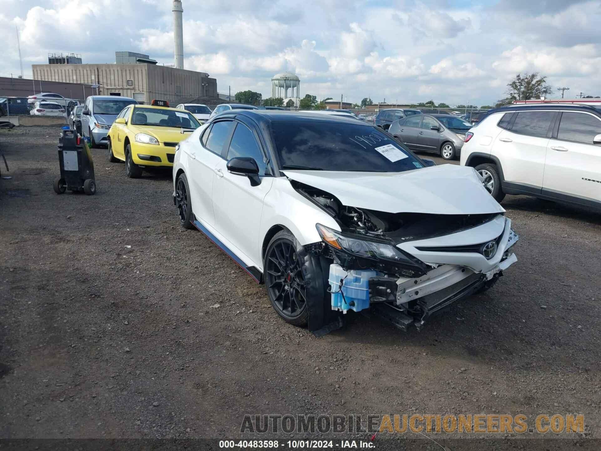 4T1KZ1AK1RU093259 TOYOTA CAMRY 2024