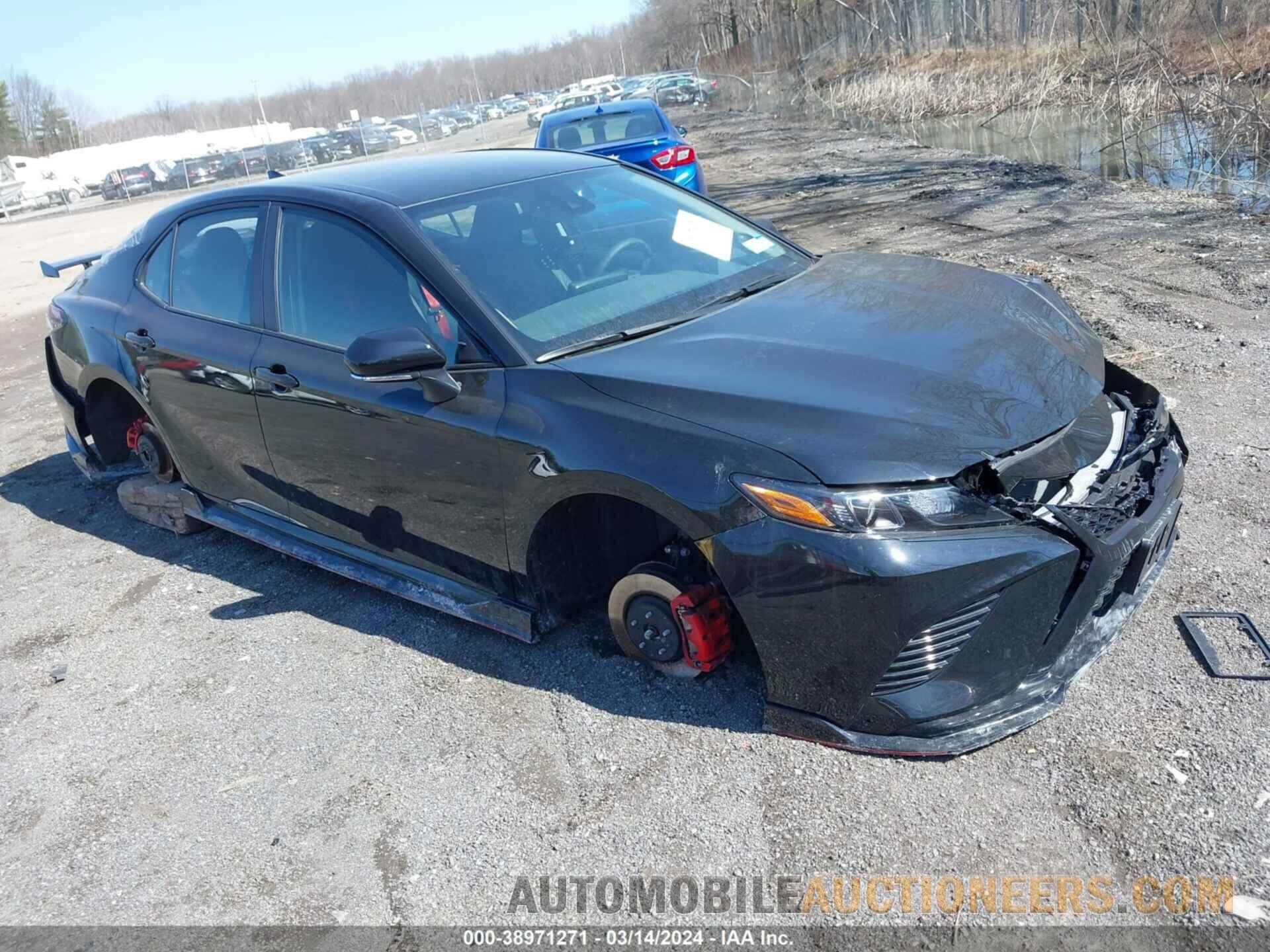 4T1KZ1AK1RU097974 TOYOTA CAMRY 2024