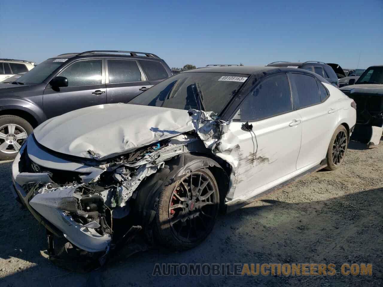 4T1KZ1AK2NU070373 TOYOTA CAMRY 2022