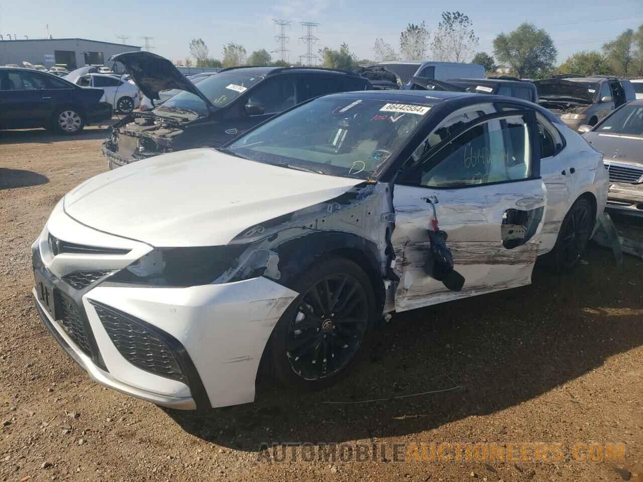 4T1KZ1AK3RU099788 TOYOTA CAMRY 2024