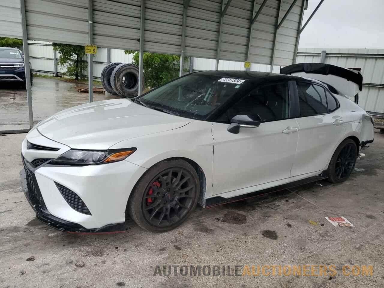 4T1KZ1AKXRU098864 TOYOTA CAMRY 2024