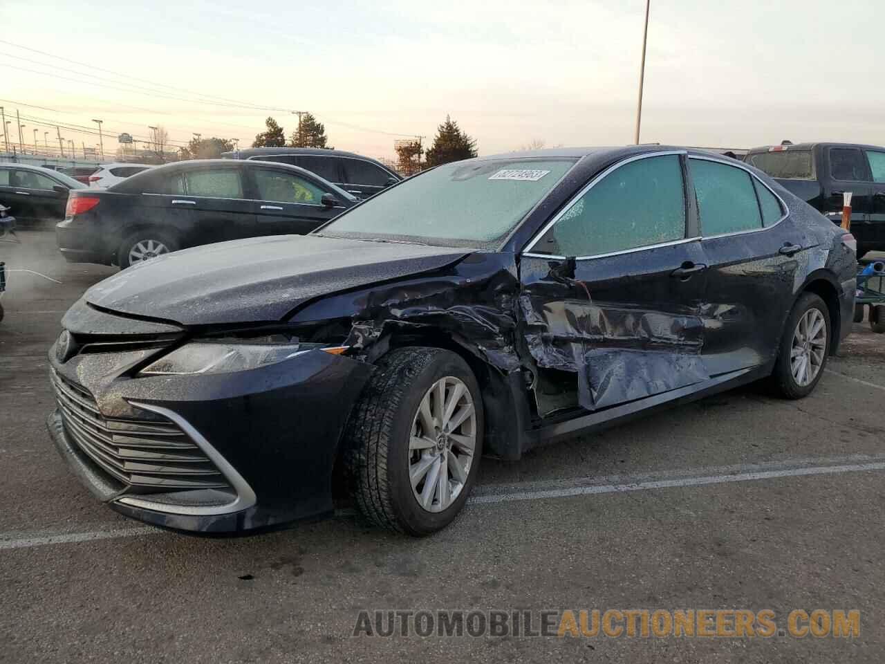 4T1R11AK0NU631921 TOYOTA CAMRY 2022