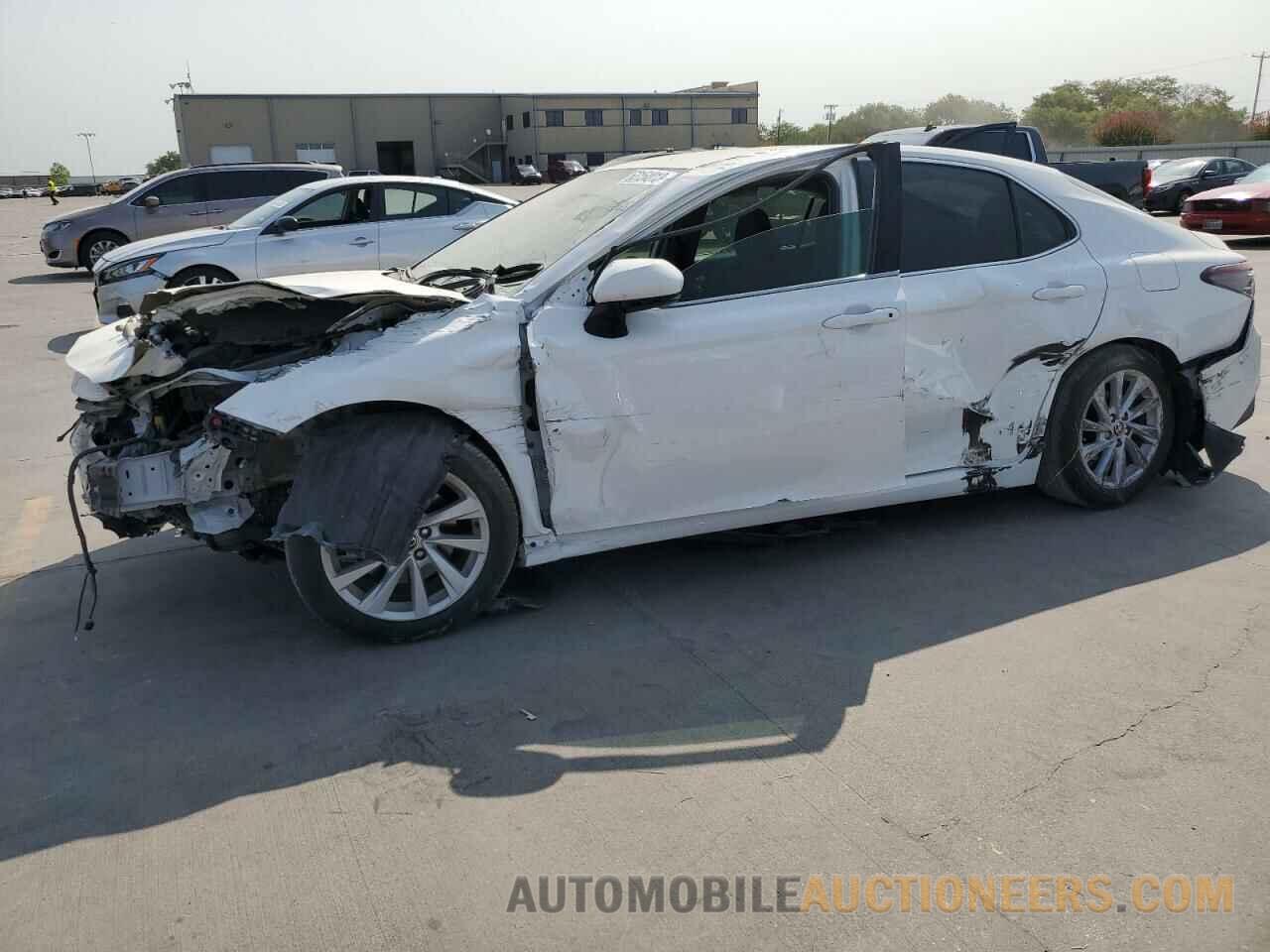 4T1R11AK0NU680715 TOYOTA CAMRY 2022