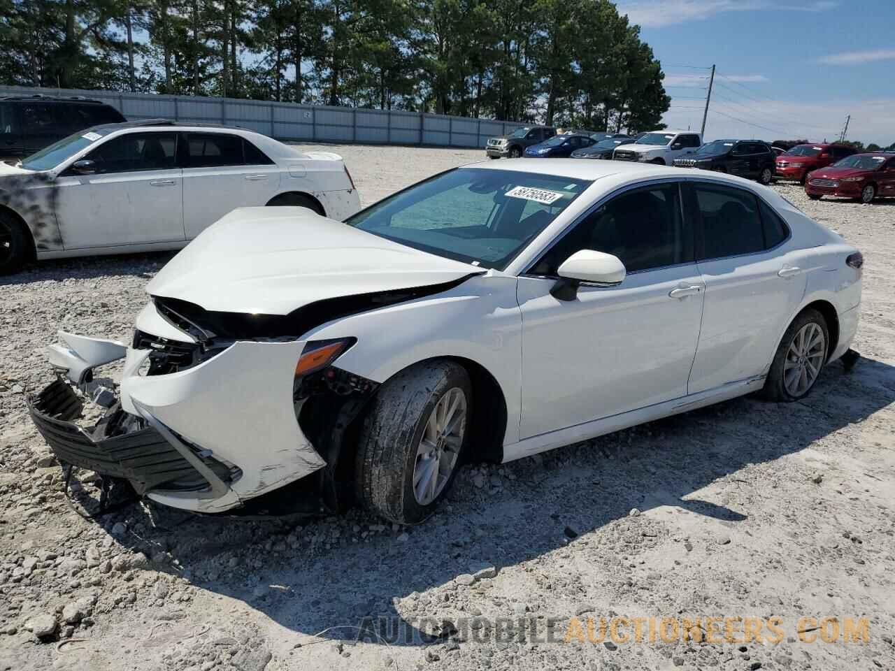 4T1R11AK0NU696333 TOYOTA CAMRY 2022