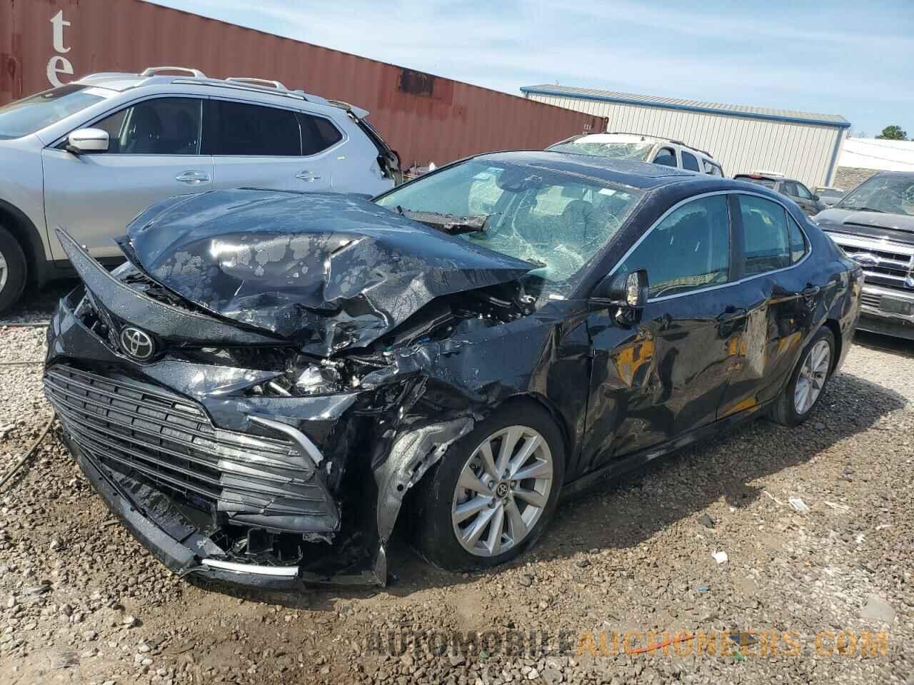 4T1R11AK0RU246543 TOYOTA CAMRY 2024