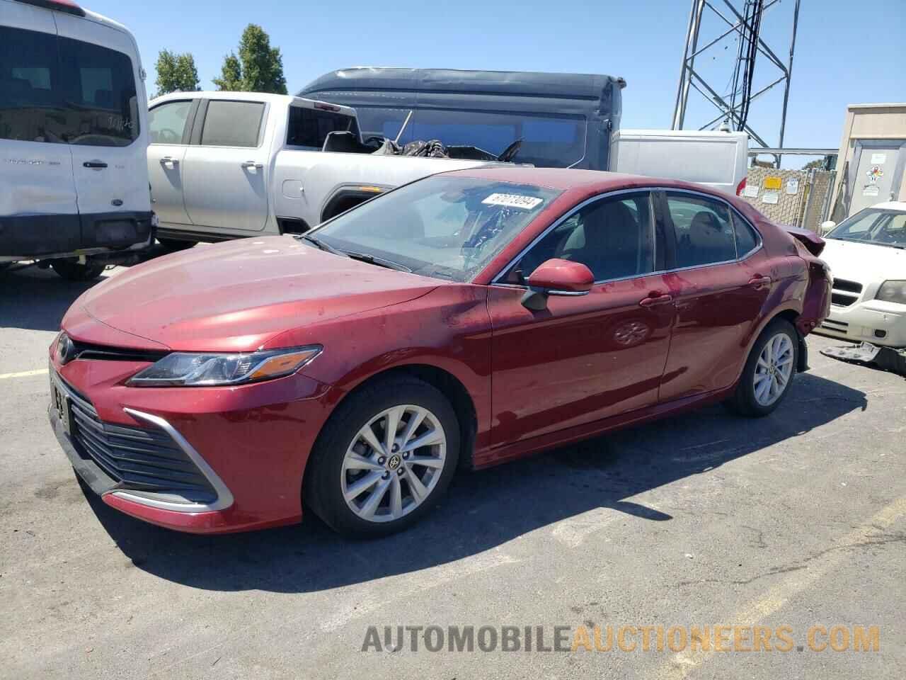 4T1R11AK1NU655175 TOYOTA CAMRY 2022