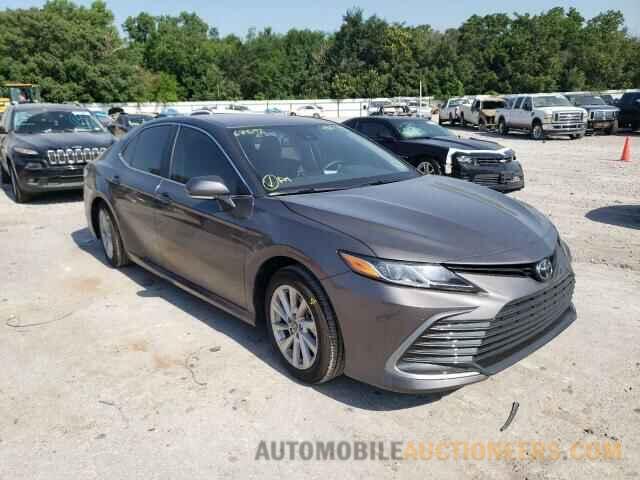 4T1R11AK1NU684692 TOYOTA CAMRY 2022