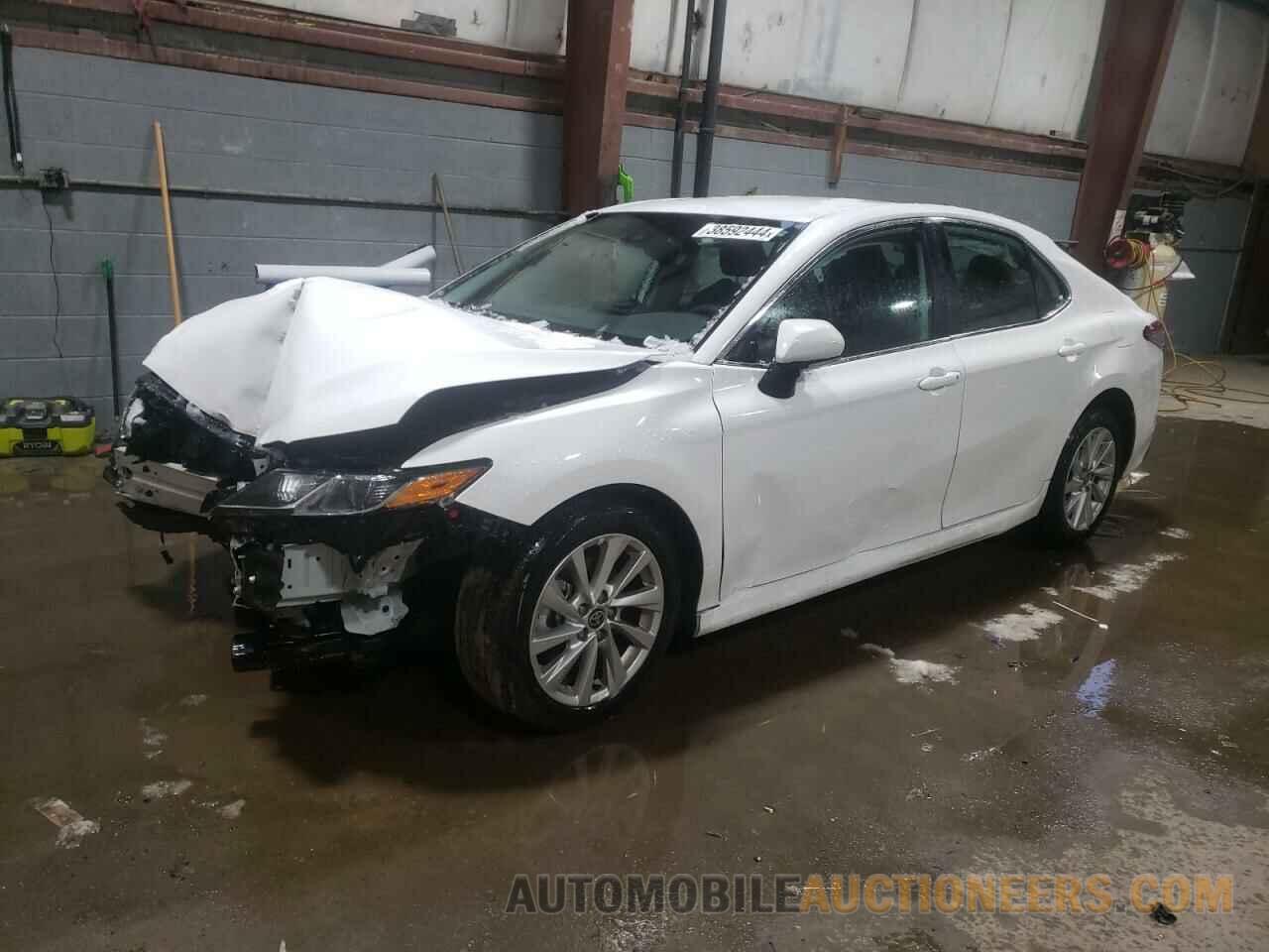 4T1R11AK1PU818829 TOYOTA CAMRY 2023