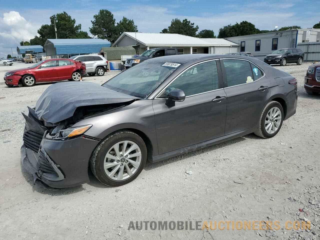 4T1R11AK2MU456022 TOYOTA CAMRY 2021