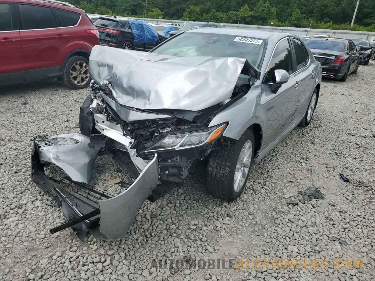 4T1R11AK2NU642483 TOYOTA CAMRY 2022