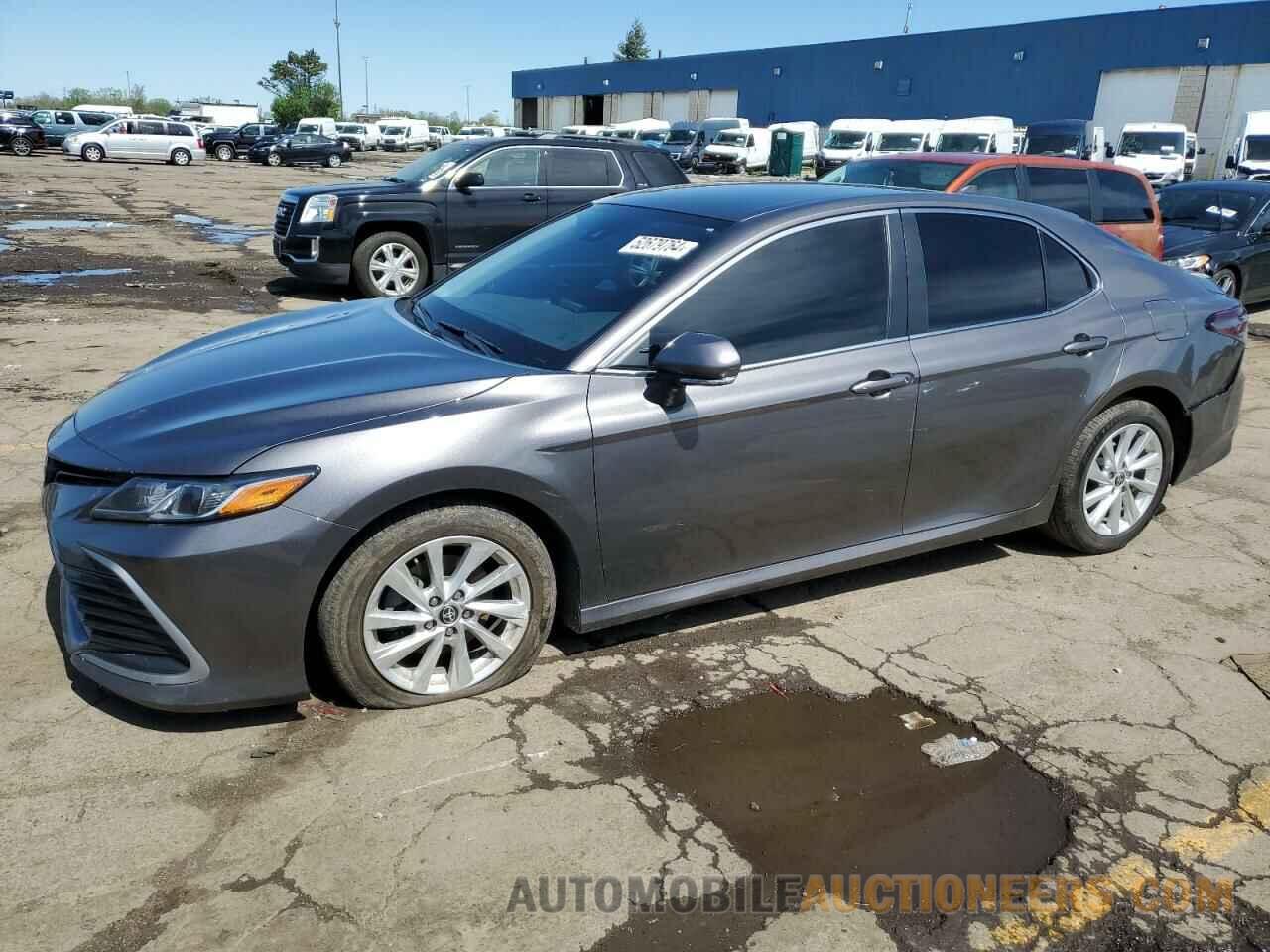 4T1R11AK3MU566027 TOYOTA CAMRY 2021