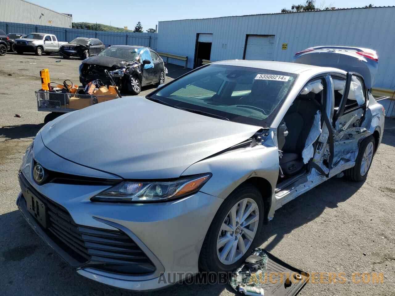 4T1R11AK3RU239182 TOYOTA CAMRY 2024