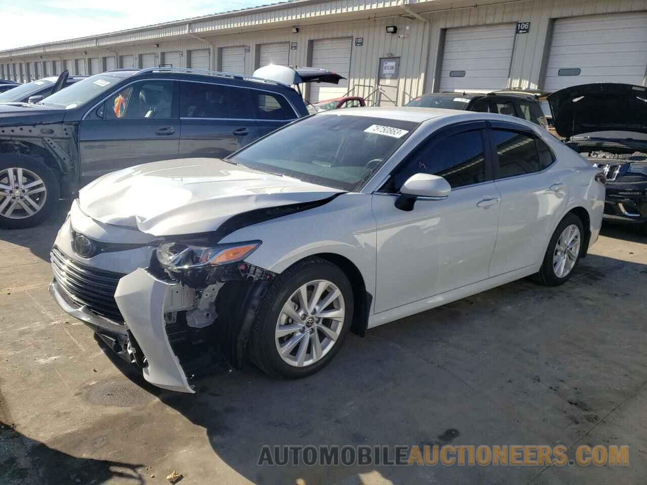 4T1R11AK4NU040636 TOYOTA CAMRY 2022