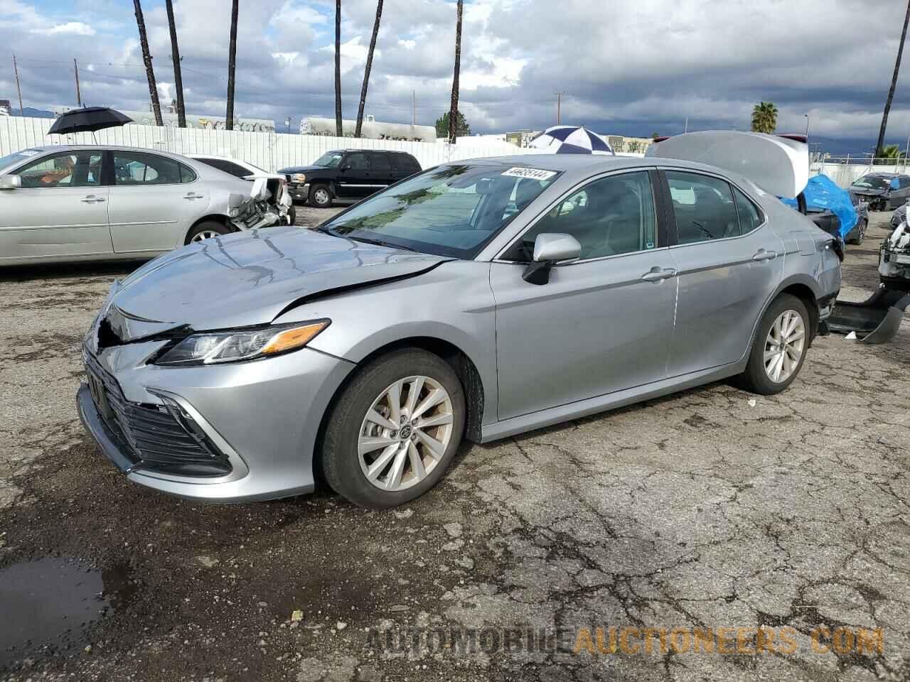 4T1R11AK5MU612540 TOYOTA CAMRY 2021