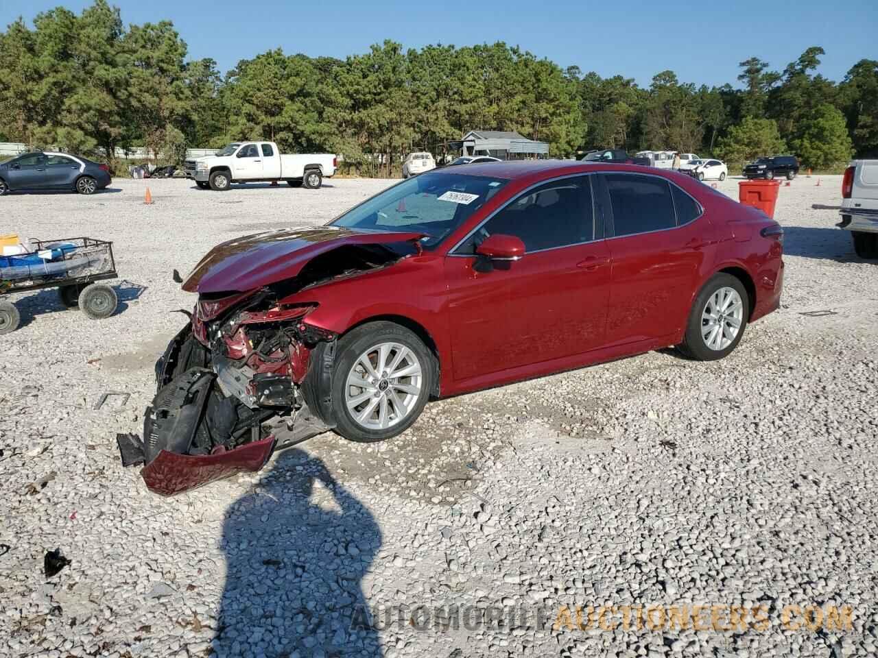 4T1R11AK6NU630529 TOYOTA CAMRY 2022