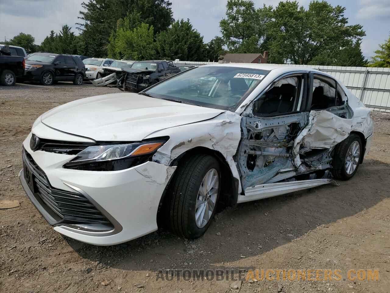 4T1R11AK6PU821256 TOYOTA CAMRY 2023