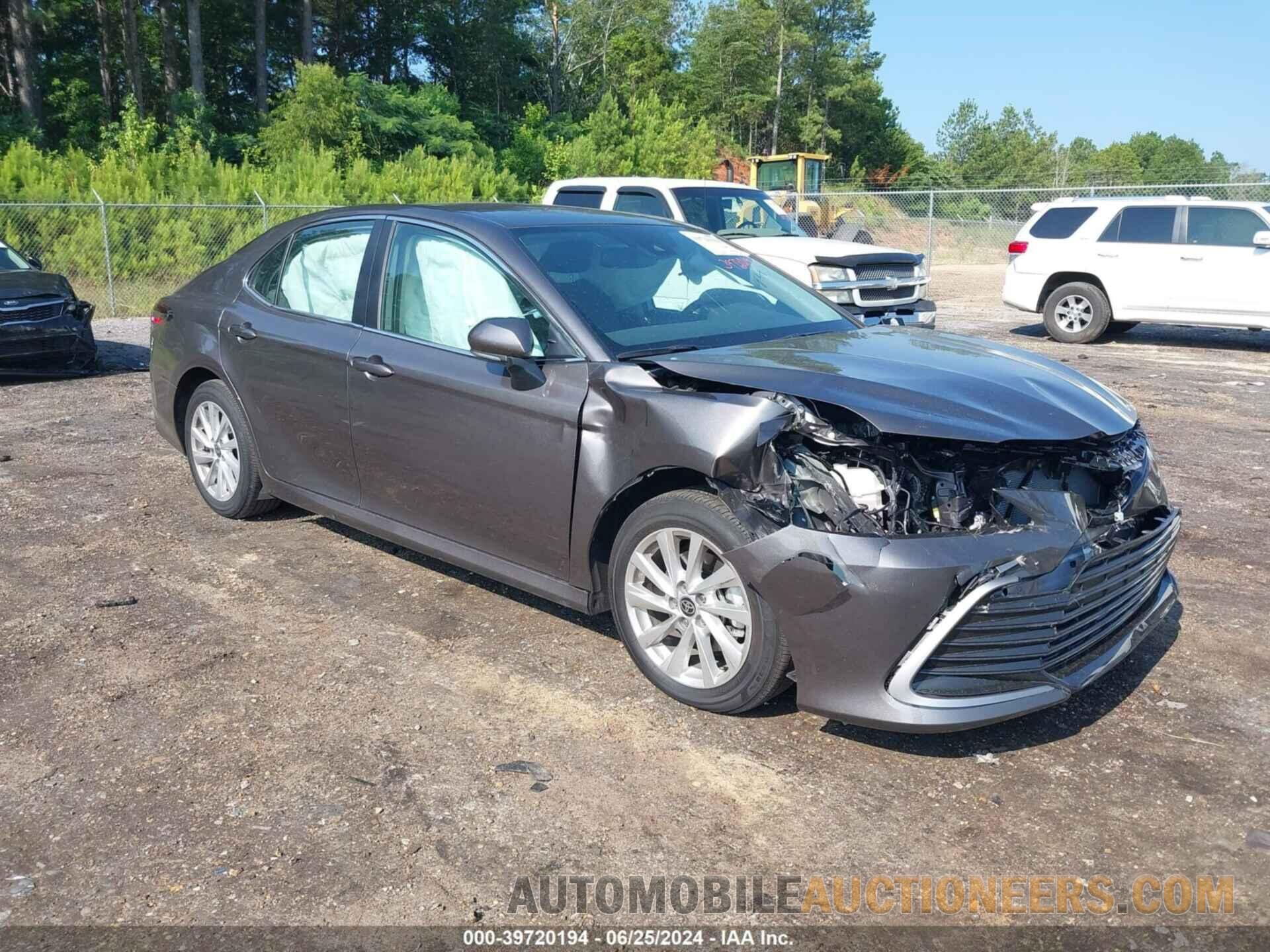 4T1R11AK6RU863218 TOYOTA CAMRY 2024