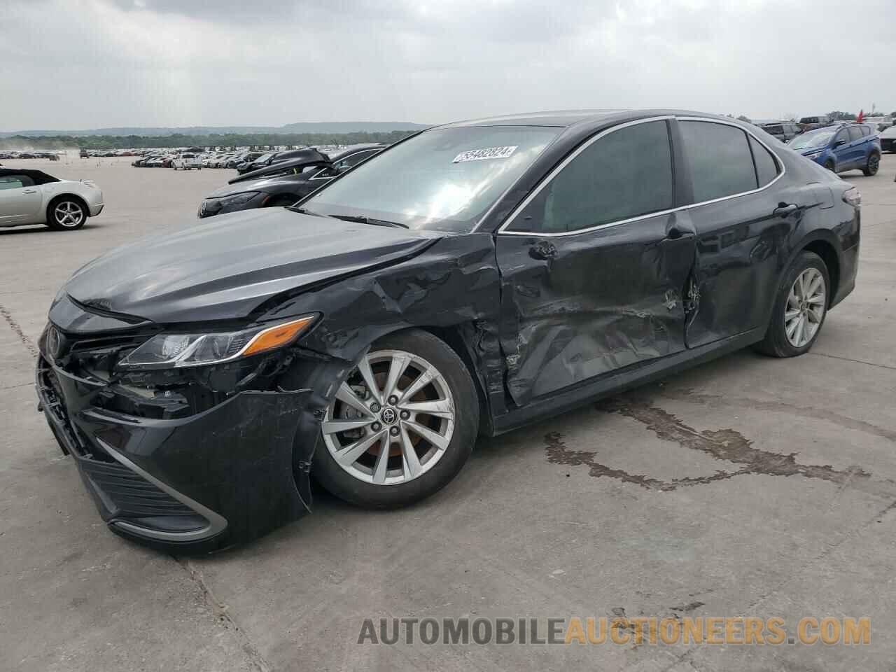 4T1R11AK8NU050070 TOYOTA CAMRY 2022