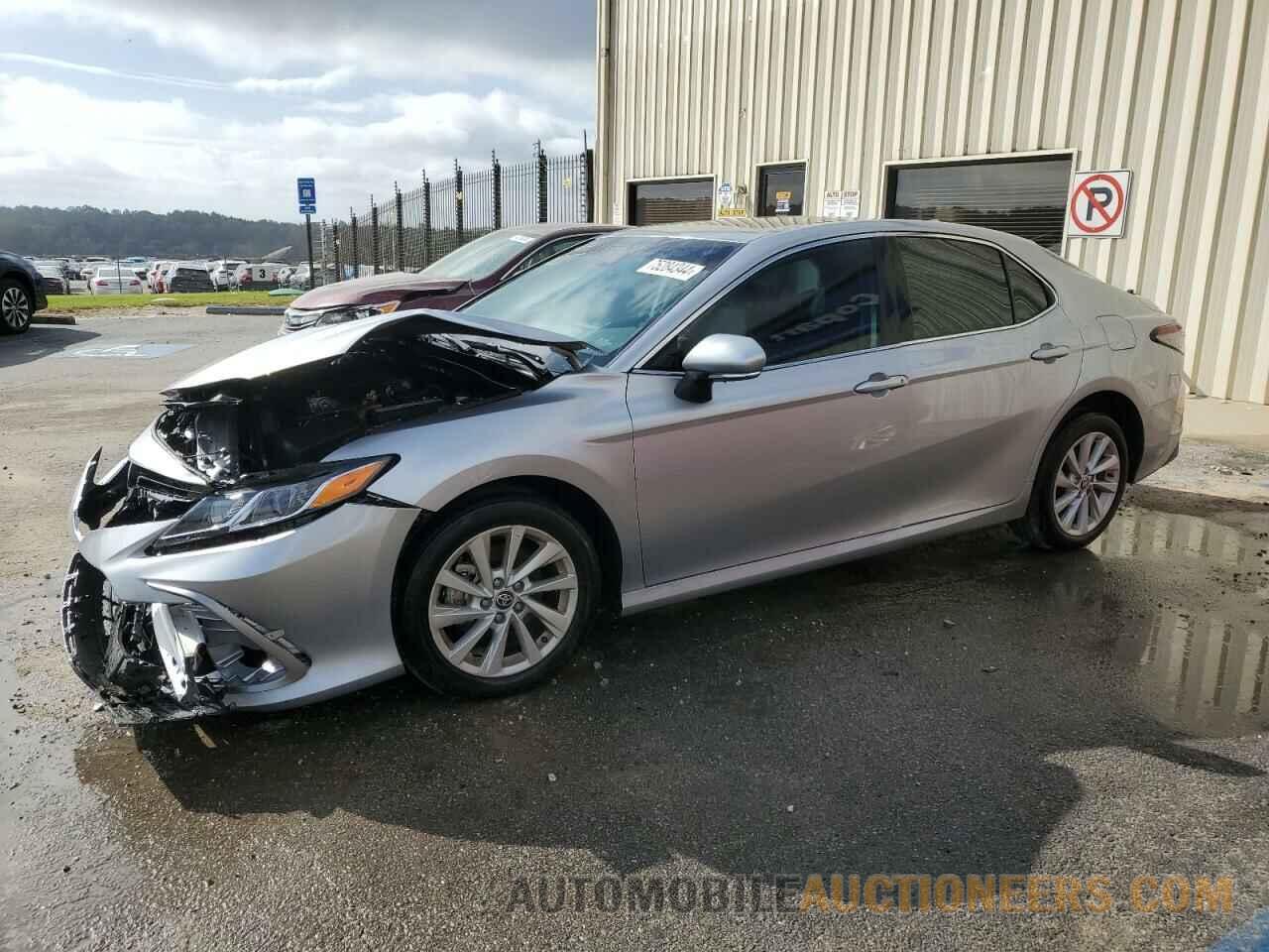 4T1R11AK8RU905498 TOYOTA CAMRY 2024