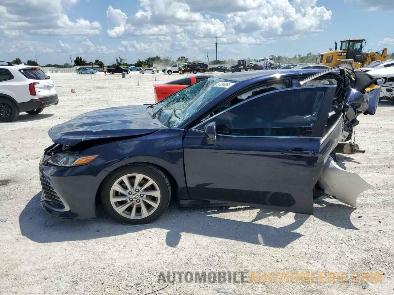 4T1R11AK9MU448676 TOYOTA CAMRY 2021