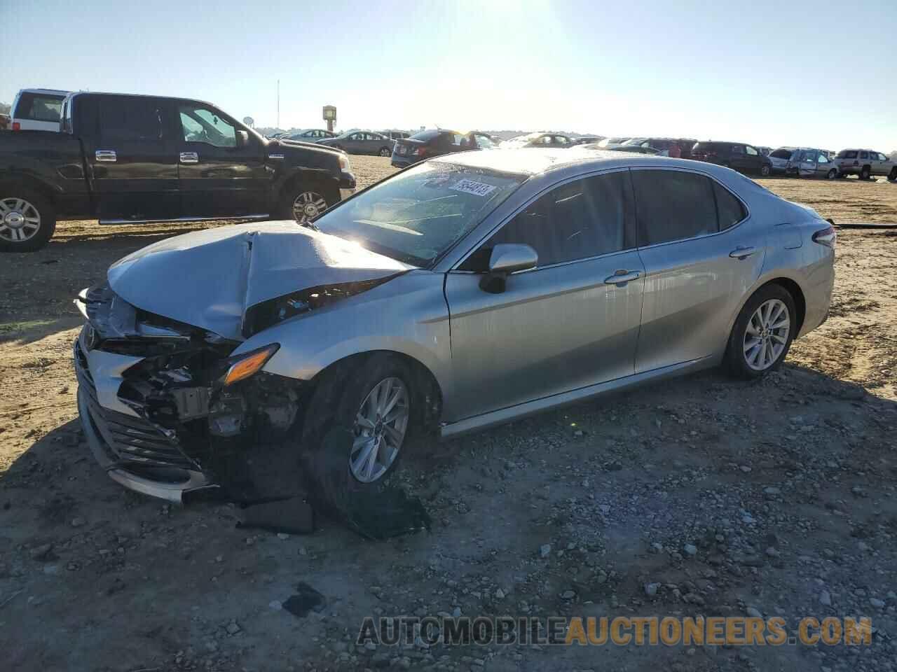 4T1R11AK9NU622876 TOYOTA CAMRY 2022